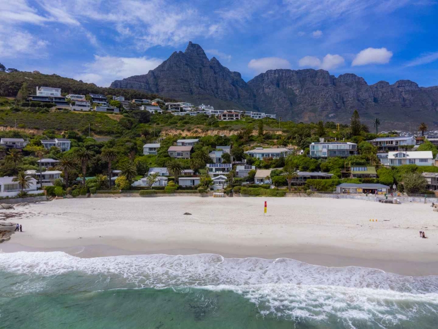 4 Bedroom Property for Sale in Clifton Western Cape